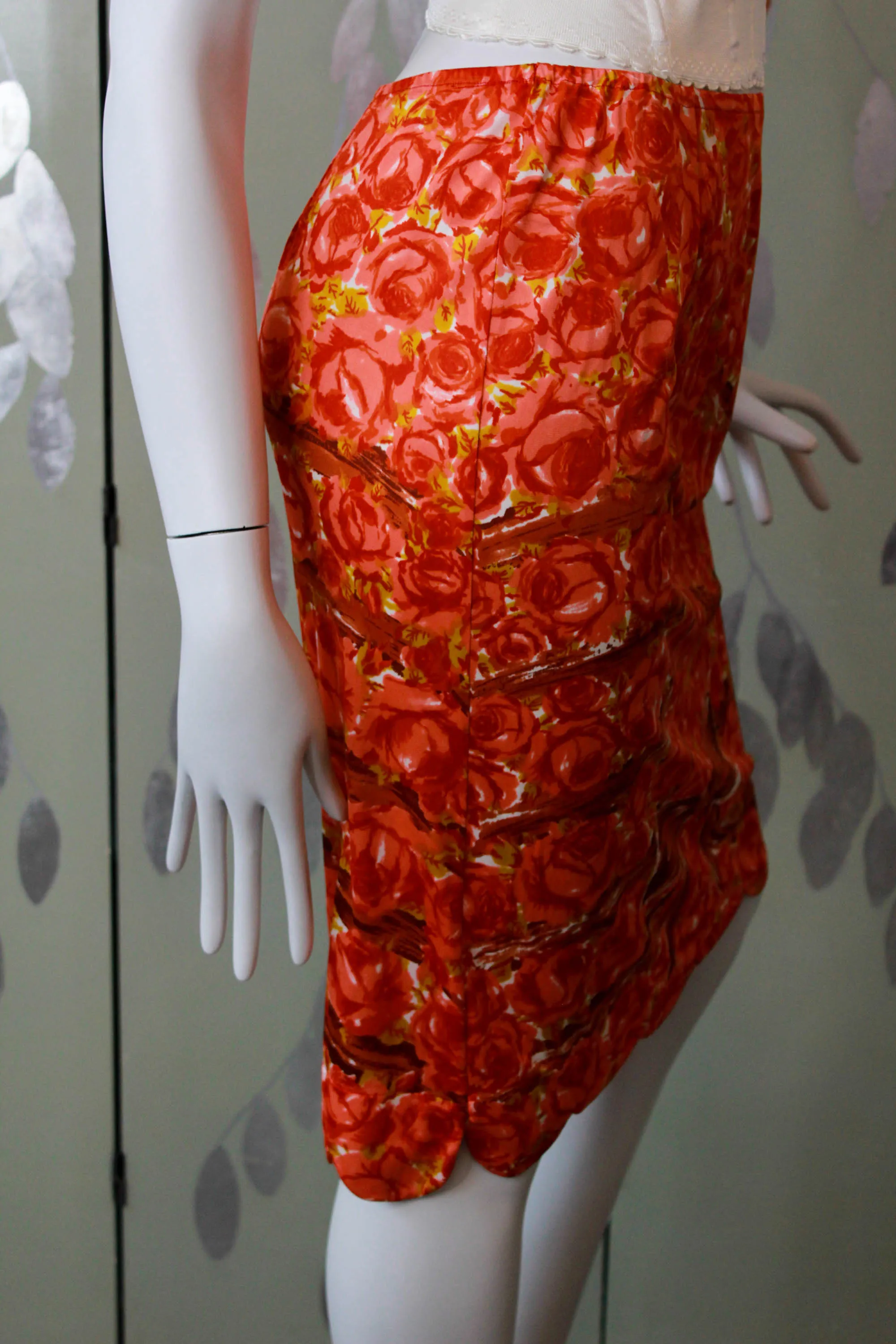 1960s Rose and Bow Print Slip Skirt, Waist 28-30"