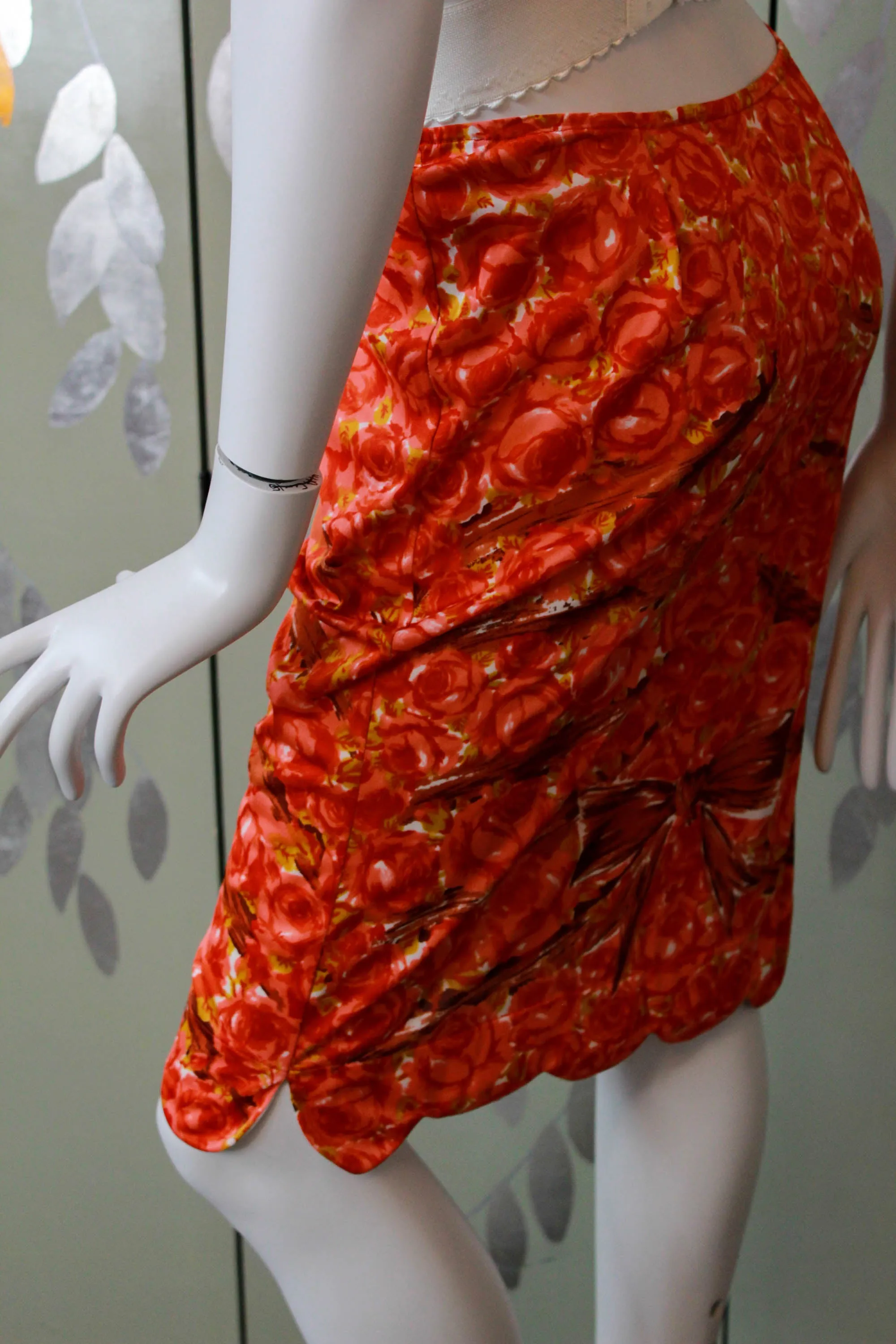 1960s Rose and Bow Print Slip Skirt, Waist 28-30"