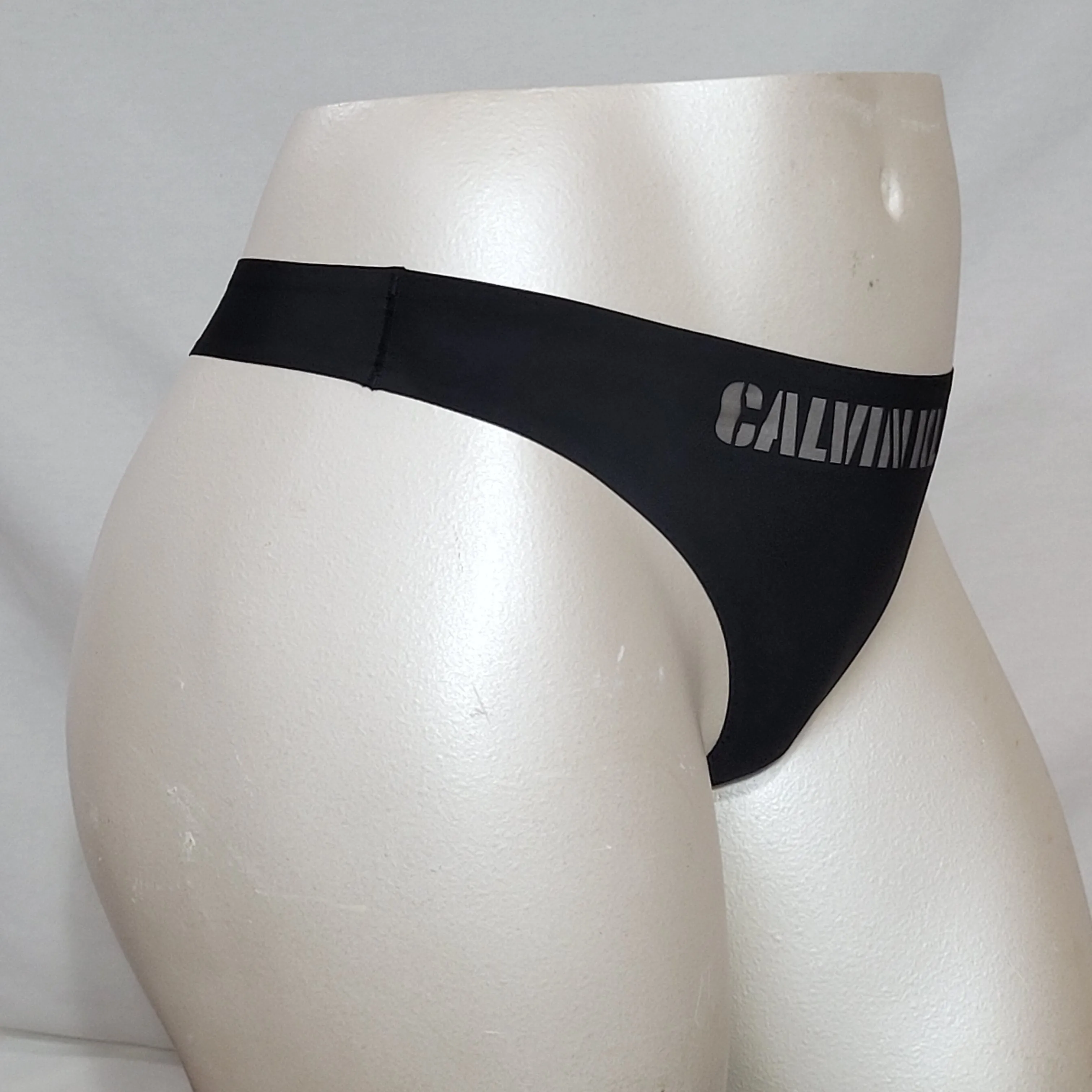 Calvin Klein QF4068 Logo-Waist Laser Thong SIZE MEDIUM Black NWT