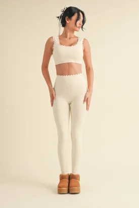 CREAM SCALLOP ATHLETIC SET