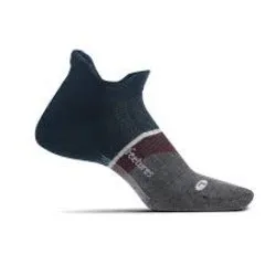 Feetures Socks Elite Light Cushion No Show Tab